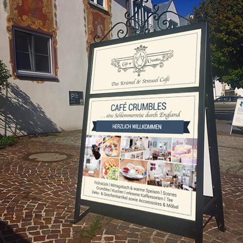 Cafe Crumbles Eingang – Herzlich Willkommen Café Crumbles - Das Krümel und Streuselcafé im englischen Landhausstil